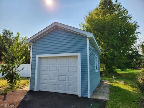4022 Dunton Rd, Lorain, OH 44055 photo 24