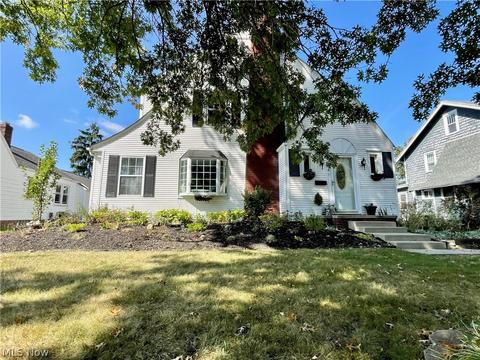 347 Harter Ave NW, Canton, OH 44708 photo 2
