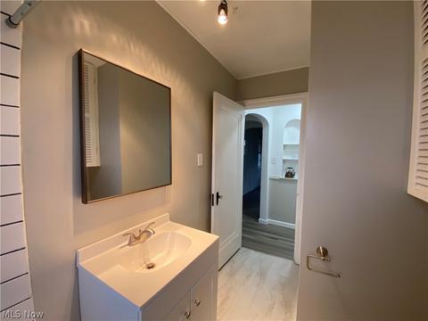 2419 Maple Ave NE, Canton, OH 44714 photo 8