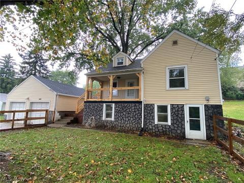 2419 Maple Ave NE, Canton, OH 44714 photo 1