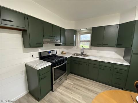 2419 Maple Ave NE, Canton, OH 44714 photo 5