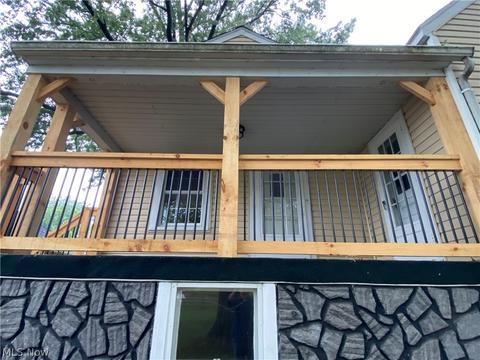 2419 Maple Ave NE, Canton, OH 44714 photo 2