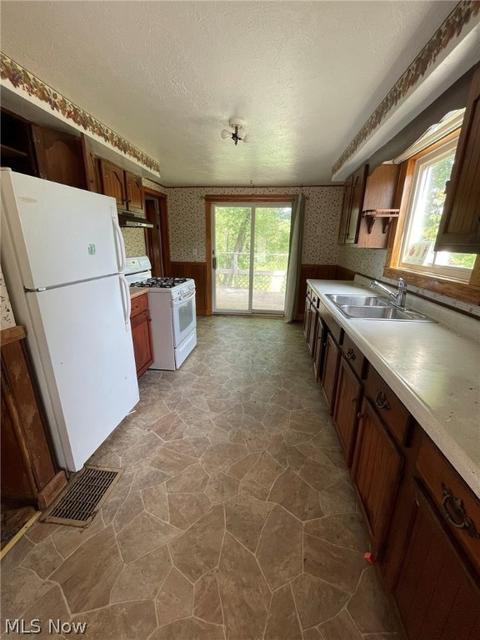 801 Garrison Rd, Ashtabula, OH 44004 photo 5