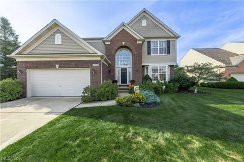 35985 Ithaca Dr, Avon, OH 44011 photo 1
