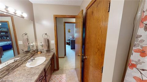457 Herbert Rd, Akron, OH 44312 photo 15