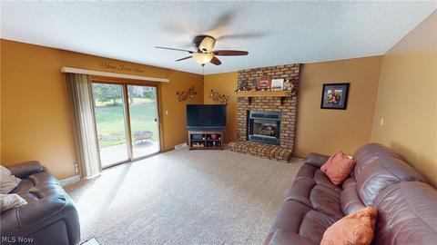 457 Herbert Rd, Akron, OH 44312 photo 12