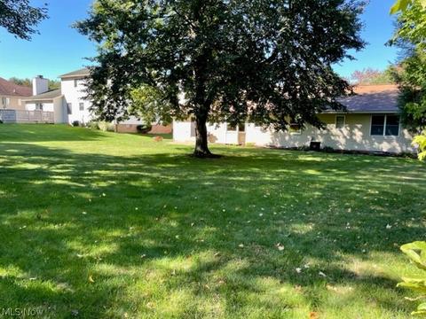 457 Herbert Rd, Akron, OH 44312 photo 4