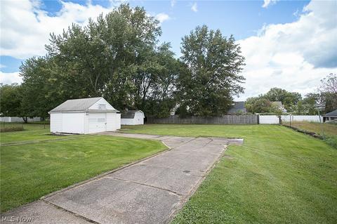 1769 E Ridgewood Dr, Seven Hills, OH 44131 photo 27