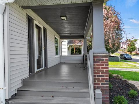282 Elm St, Struthers, OH 44471 photo 17