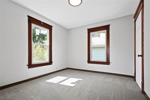 282 Elm St, Struthers, OH 44471 photo 11