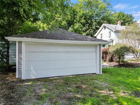 282 Elm St, Struthers, OH 44471 photo 15