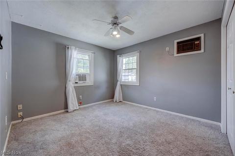 176 Timberlane Dr, Elyria, OH 44035 photo 25