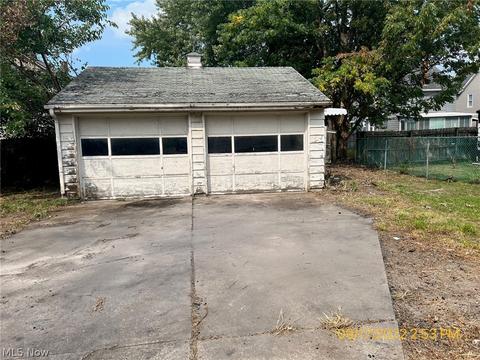 503 E 33rd St, Lorain, OH 44055 photo 4