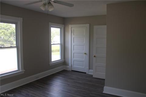 532 W 36th St, Ashtabula, OH 44004 photo 11