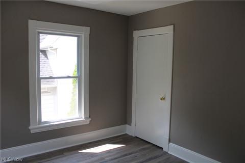 532 W 36th St, Ashtabula, OH 44004 photo 13