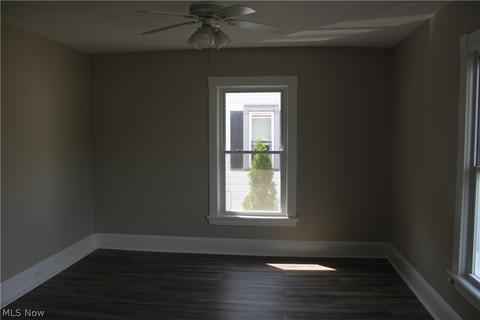 532 W 36th St, Ashtabula, OH 44004 photo 9