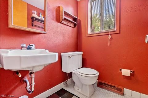 2777 Coventry Dr, Parma, OH 44134 photo 15