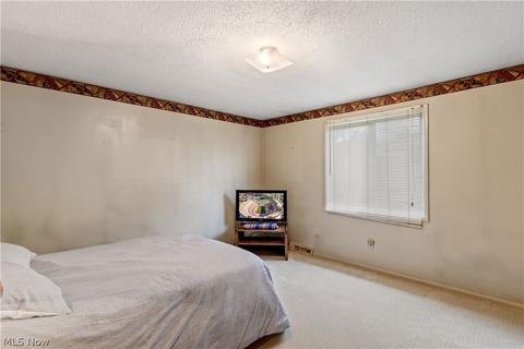 2777 Coventry Dr, Parma, OH 44134 photo 19