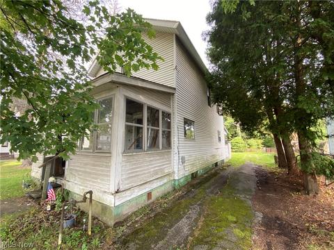 224 Poland Ave, Struthers, OH 44471 photo 12