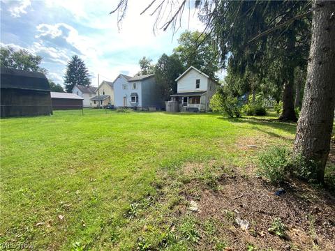 224 Poland Ave, Struthers, OH 44471 photo 8
