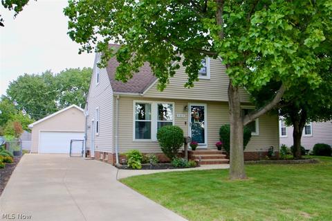583 Bayridge Blvd, Willowick, OH 44095 photo 1
