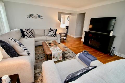 583 Bayridge Blvd, Willowick, OH 44095 photo 6