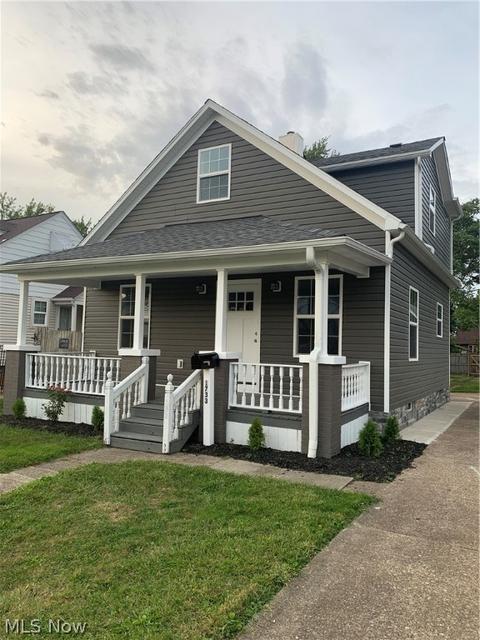 1733 E 34th St, Lorain, OH 44055 photo 3