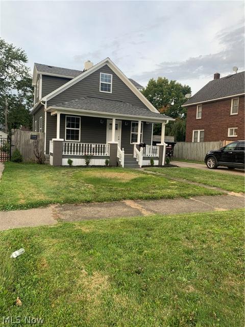 1733 E 34th St, Lorain, OH 44055 photo 4