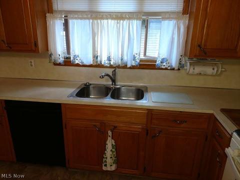 207 Buckeye St, Dover, OH 44622 photo 7