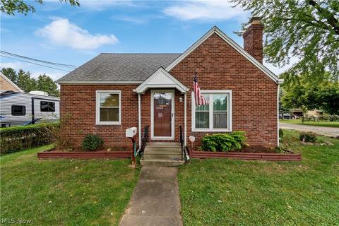 1451 Lakeside Ave NW, Canton, OH 44708 photo 1
