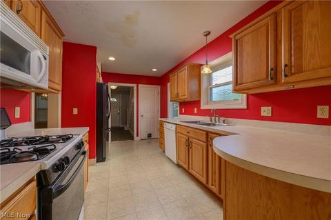 8841 Yoder Rd, Wadsworth, OH 44281 photo 11