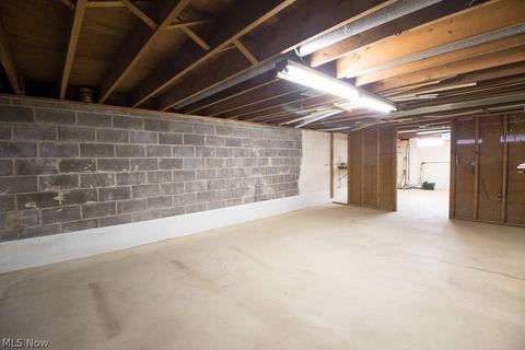 6410 Melshore Dr, Mentor, OH 44060 photo 16