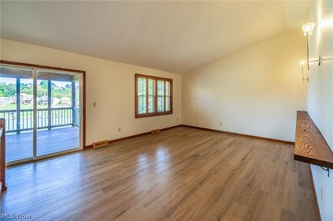 422 E Mohawk Dr, Malvern, OH 44644 photo 16