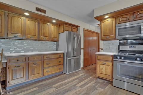 3411 Tee Dr, Akron, OH 44333 photo 9