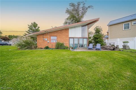 2417 Linwood Dr, Ashtabula, OH 44004 photo 4
