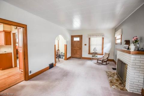 3215 Hursh Pl NW, Canton, OH 44708 photo 3