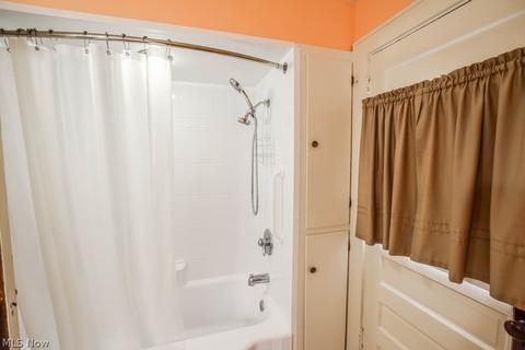 3215 Hursh Pl NW, Canton, OH 44708 photo 16