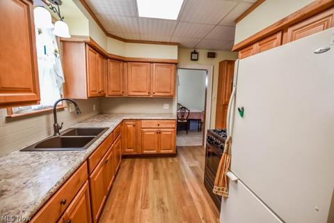 3215 Hursh Pl NW, Canton, OH 44708 photo 7