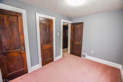 3215 Hursh Pl NW, Canton, OH 44708 photo 10