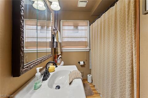 760 Devitt Ave, Campbell, OH 44405 photo 14