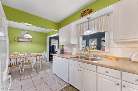 760 Devitt Ave, Campbell, OH 44405 photo 10