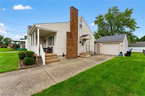 760 Devitt Ave, Campbell, OH 44405 photo 22
