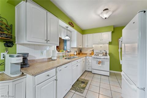 760 Devitt Ave, Campbell, OH 44405 photo 6