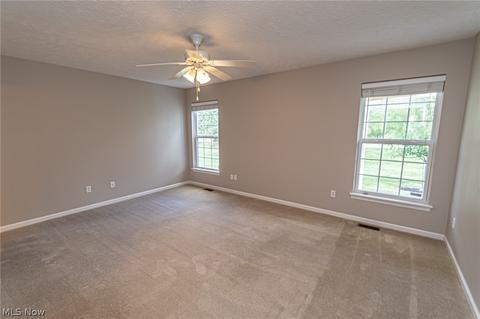 4726 Hawk Ln, Lorain, OH 44053 photo 11