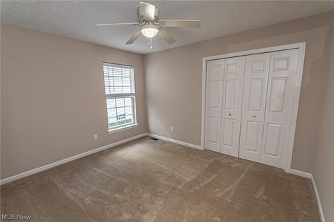 4726 Hawk Ln, Lorain, OH 44053 photo 14