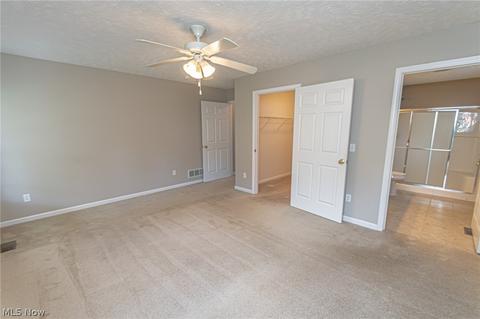4726 Hawk Ln, Lorain, OH 44053 photo 12