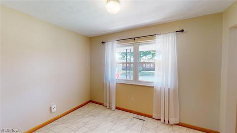 701 Circle Dr, Belpre, OH 45714 photo 15
