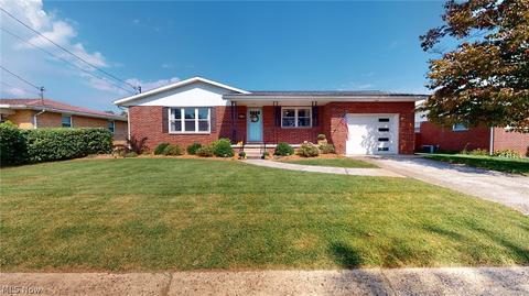 701 Circle Dr, Belpre, OH 45714 photo 1