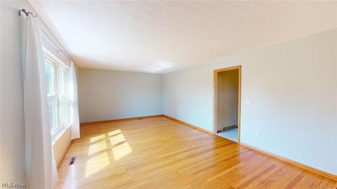 701 Circle Dr, Belpre, OH 45714 photo 6