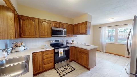 701 Circle Dr, Belpre, OH 45714 photo 12